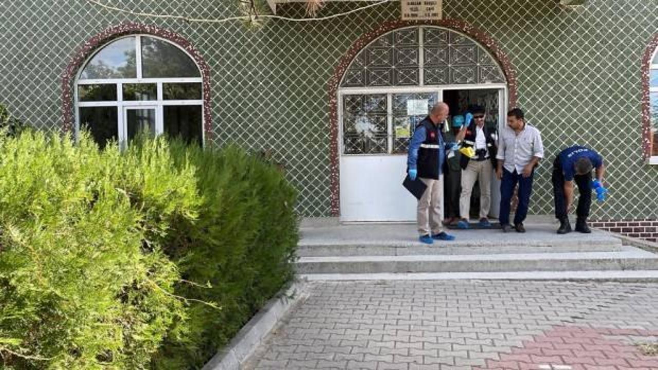 Camide imam cinayeti! Dua eden imam eski eniştesi tarafından vuruldu