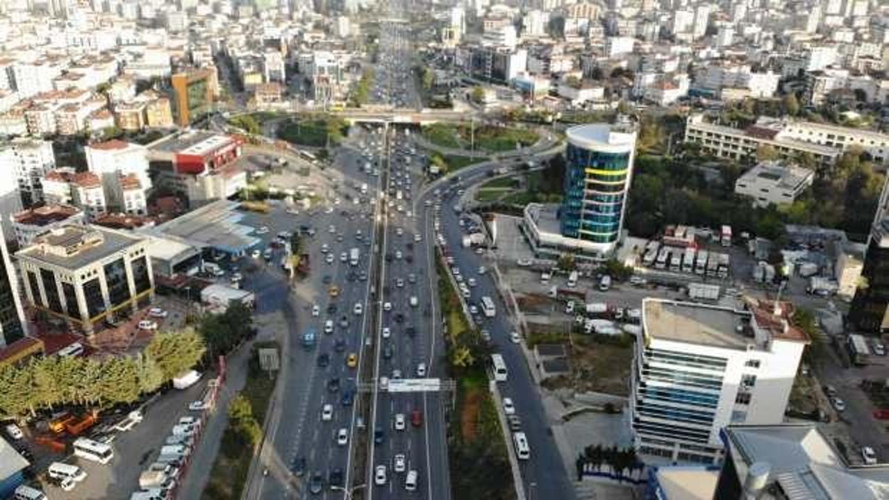 İstanbul’da haftanın ilk günü trafik yoğunluğu yüzde 60’a ulaştı