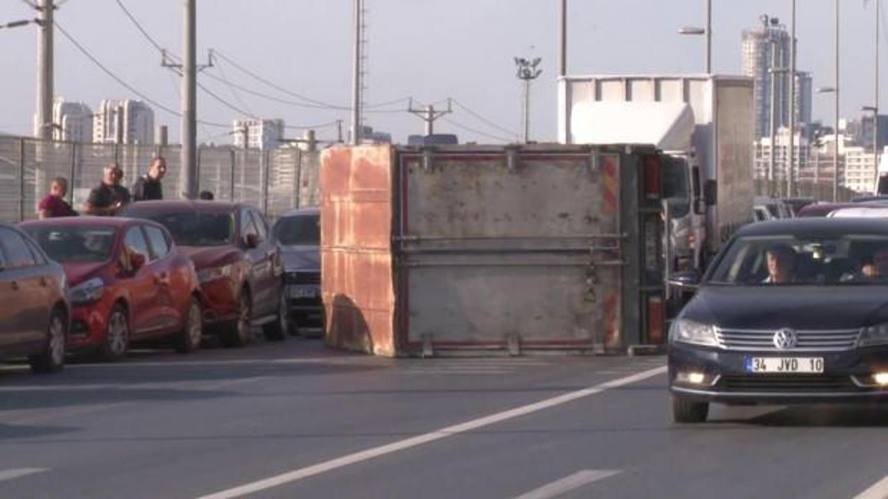 Kazayı &ccedil;eken muhabire saldırdılar, 'seni genelkurmaya şikayet edeceğim' dedi!