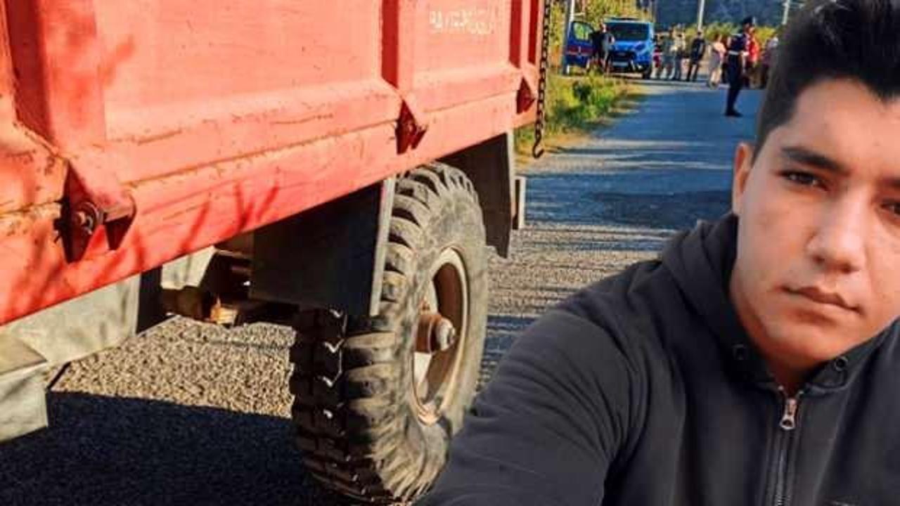 Motosikletiyle kuzenin sürdüğü traktöre çarpan Berkay, 2 günlük yaşam savaşını kaybetti