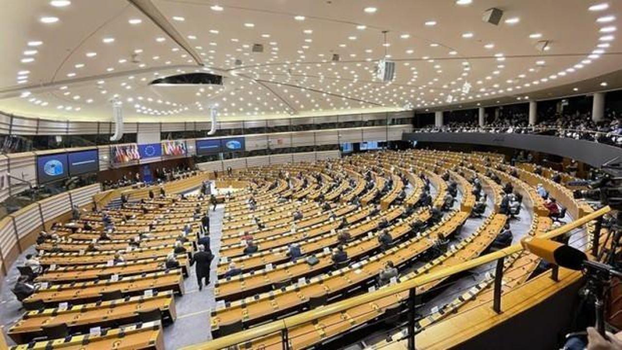 Avrupa Parlamentosu ısıtma sistemini kapatacak