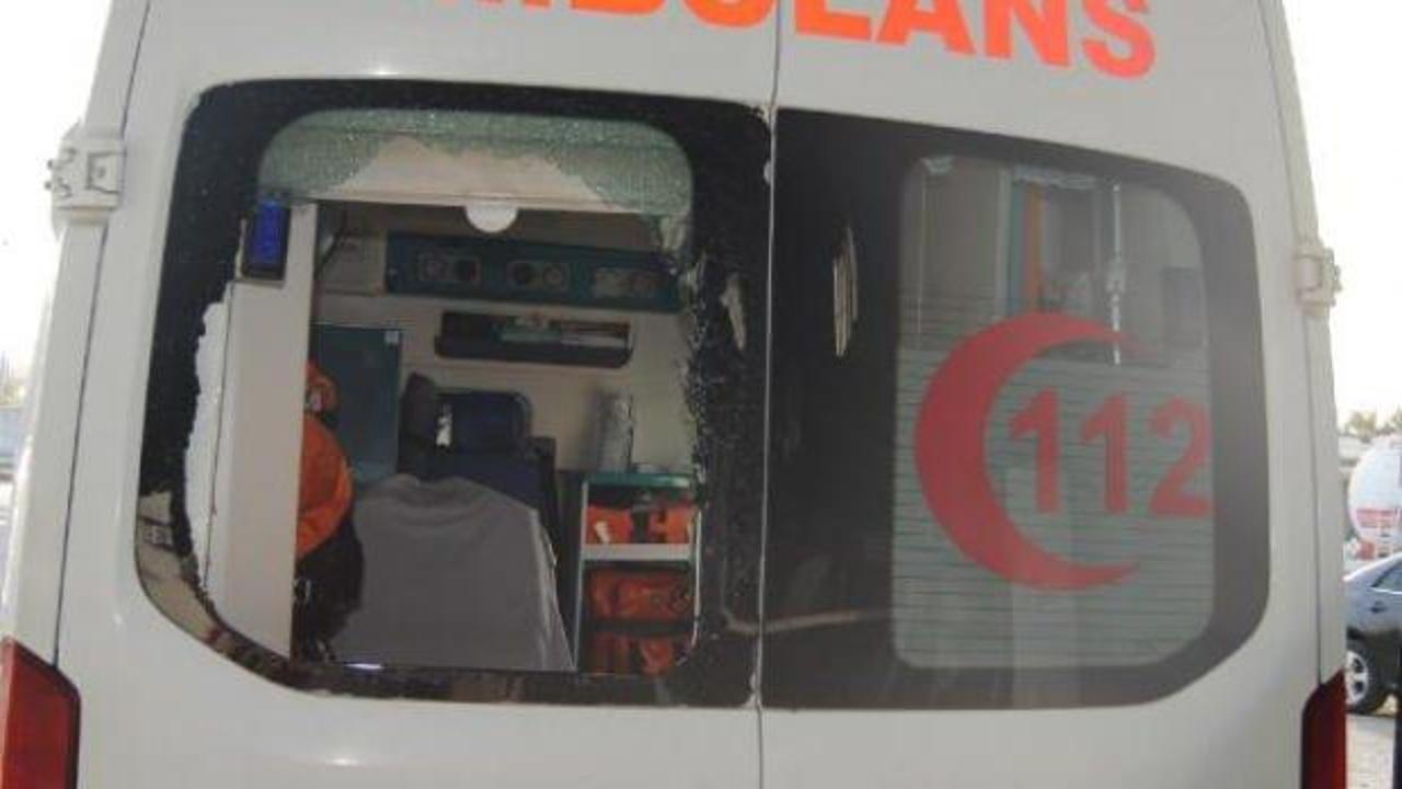 Diyarbakır’da hasta taşıyan ambulansa taşlı saldırı 