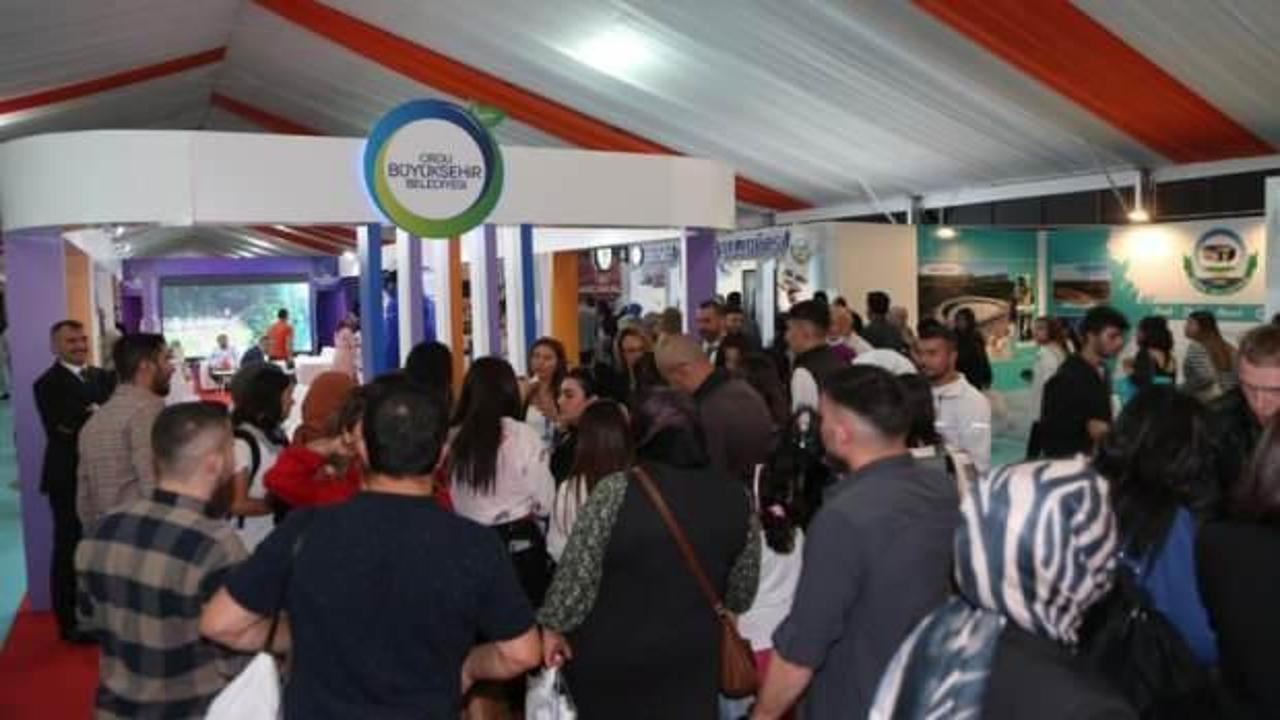 Ordu B&uuml;y&uuml;kşehir standına ilk g&uuml;nden ziyaret&ccedil;i akını