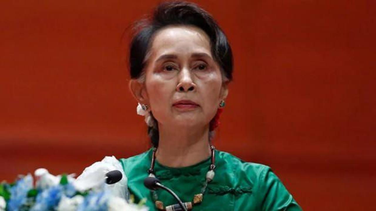 Myanmar'ın devrik liderine 3 yıl hapis daha