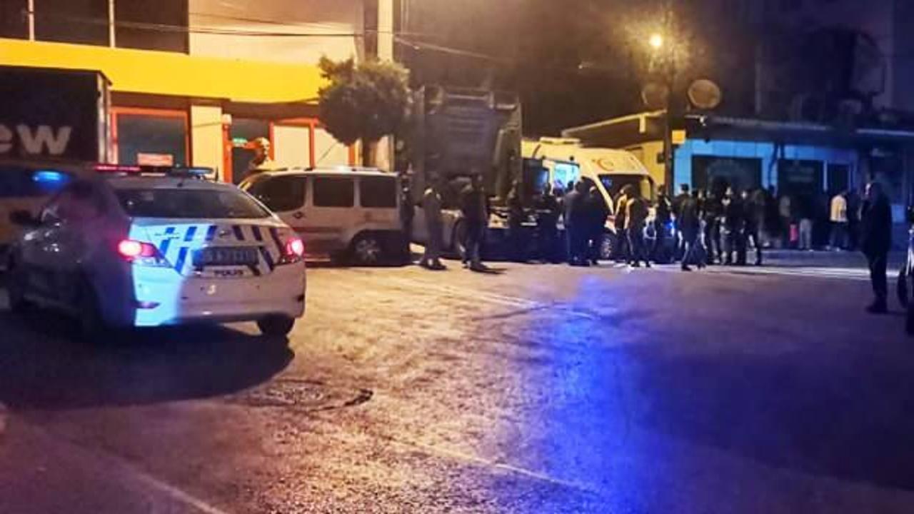 Tartıştığı kişilere sinirlenip ateş a&ccedil;tı, &ccedil;atışmanın ortasında kalan babasını vurdu