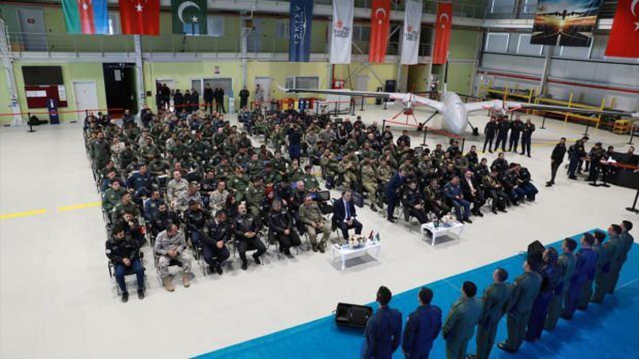 Türk, Azerbaycanlı ve Pakistanlı AKINCI operatörleri mezun oldu