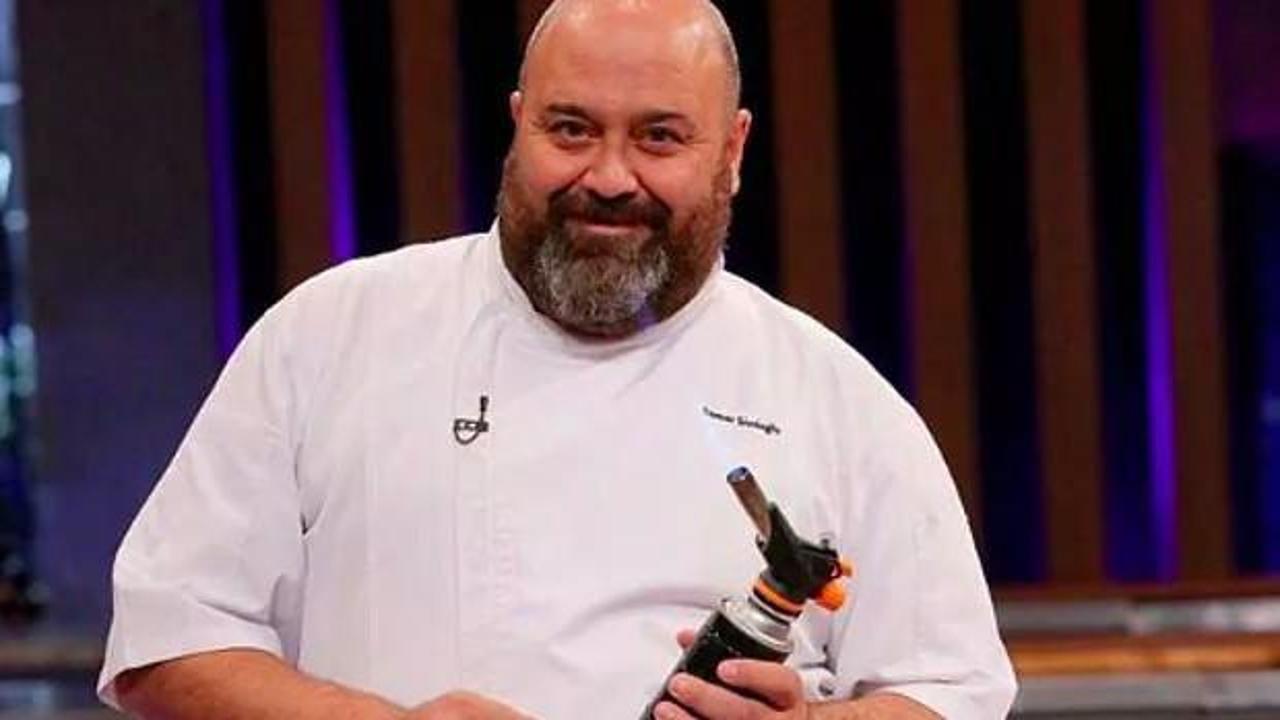 &Uuml;nl&uuml; şef Somer Sivrioğlu'nun sosyal medyaya d&uuml;şen g&ouml;r&uuml;nt&uuml;s&uuml; tepki topladı!