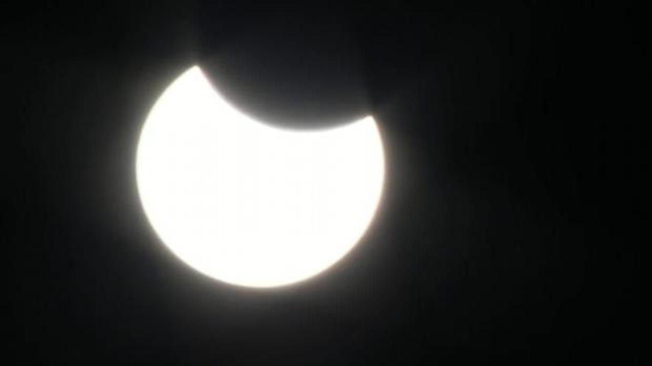 Canlı! Par&ccedil;alı g&uuml;neş tutulması başladı