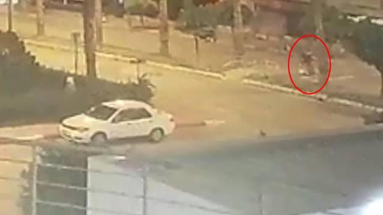 Scooterdaki liseli 2 arkadaşın &ouml;ld&uuml;ğ&uuml; kaza, yaya ge&ccedil;idinde meydana gelmiş