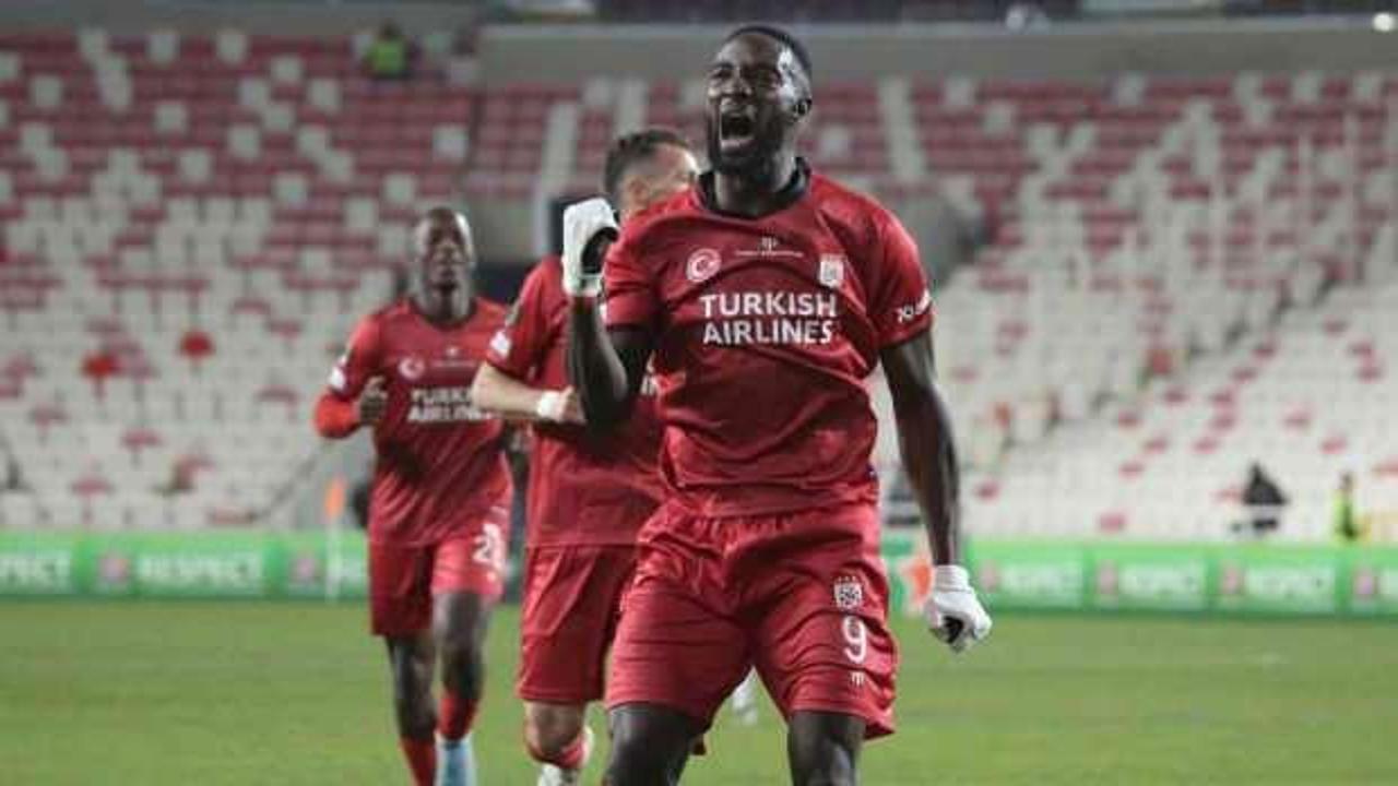 UEFA Konferans Ligi'nde haftanın futbolcusu Mustapha Yatabare