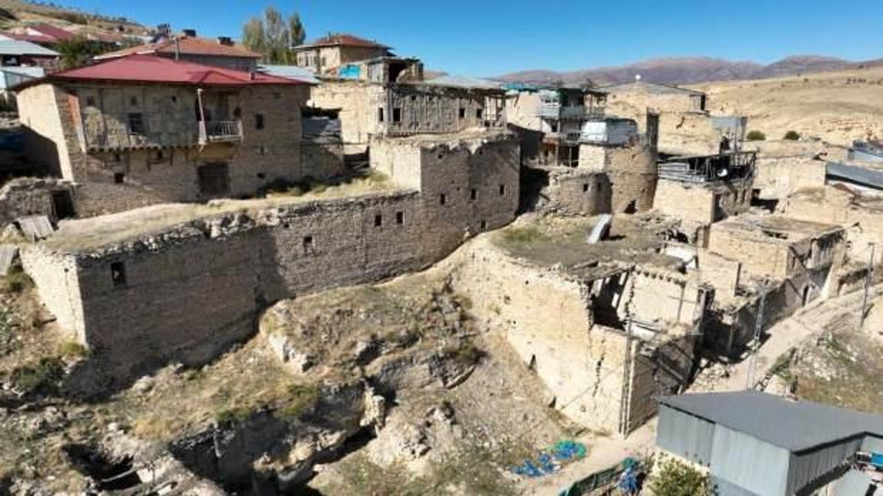 Burası Sivas! Bin yıllık k&ouml;y g&ouml;renleri hayrete d&uuml;ş&uuml;r&uuml;yor