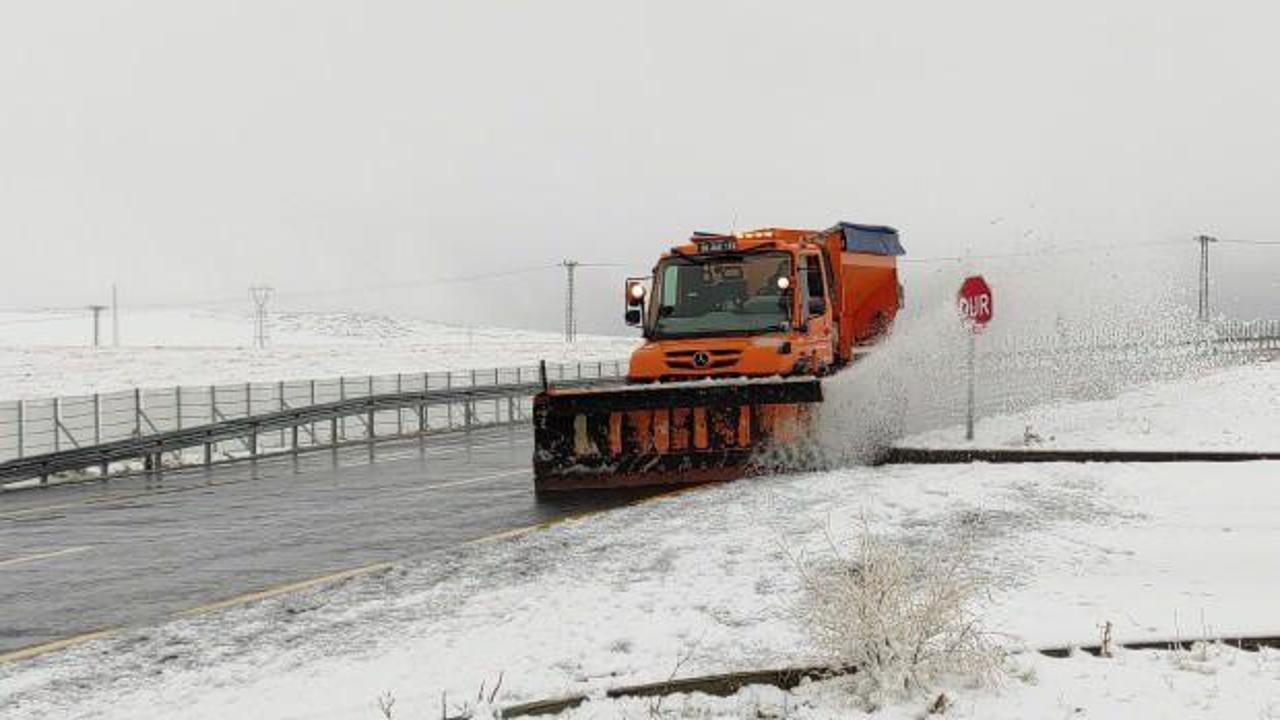 Meteoroloji il il a&ccedil;ıkladı: Kar yağışı ve sağanak geliyor!