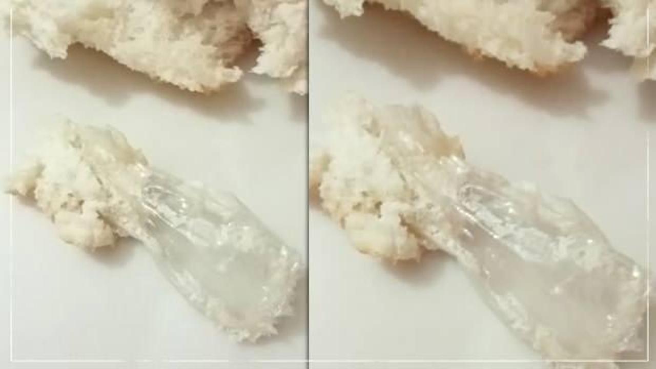 Yemek i&ccedil;in aldığı ekmeğin i&ccedil;inden &ccedil;ıkanlar şoke etti