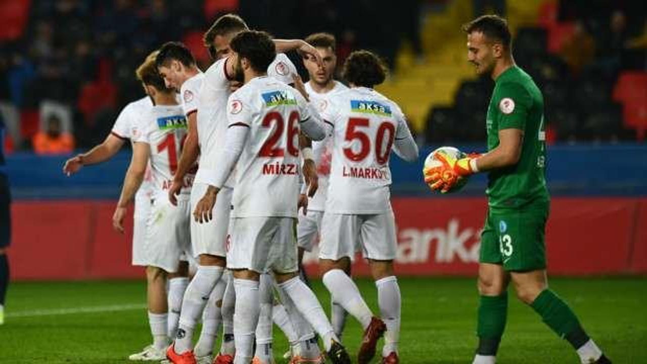 Gaziantep FK tur biletini 2 golle aldı!