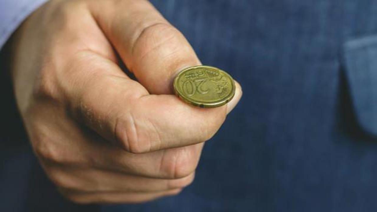 Kentucky'deki se&ccedil;imlerin galipleri yazı turayla belirlendi