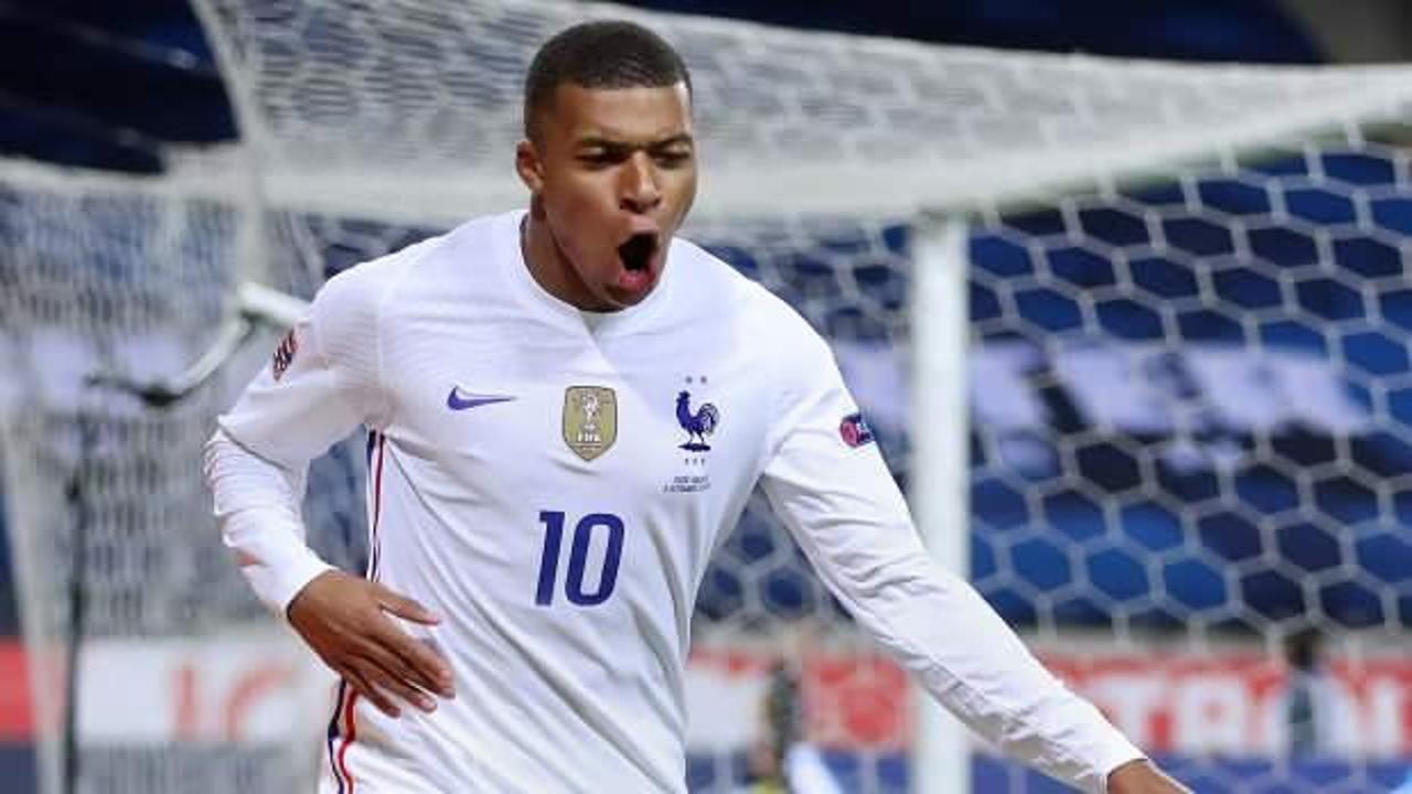 Mbappe yıllar sonra a&ccedil;ıkladı! 'Bana maymun dediklerinde...'