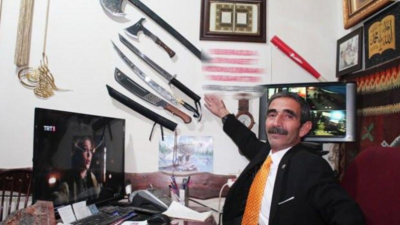 Bayburt'taki bu &ccedil;ayevinin eşi benzeri yok! Siyaset konuşan yaka pa&ccedil;a kovuluyor