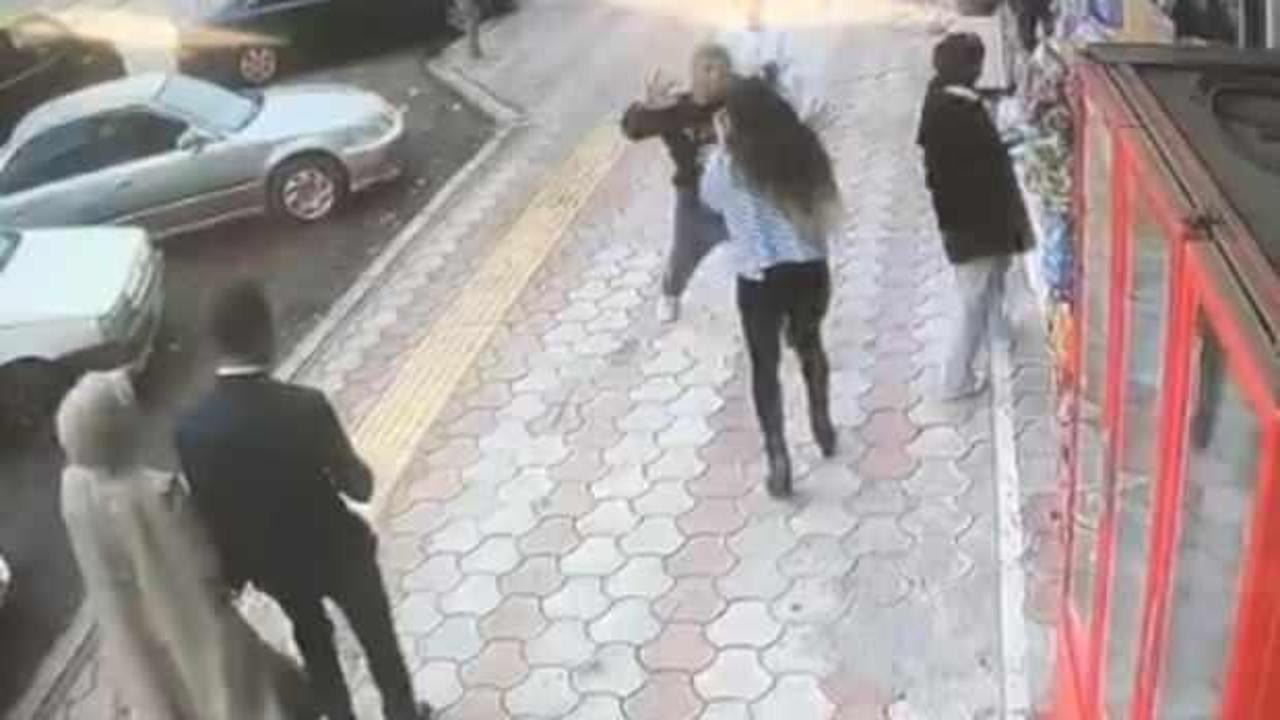 İskenderun'da korkun&ccedil; saldırı: Gen&ccedil; kızlara taciz ve darp!
