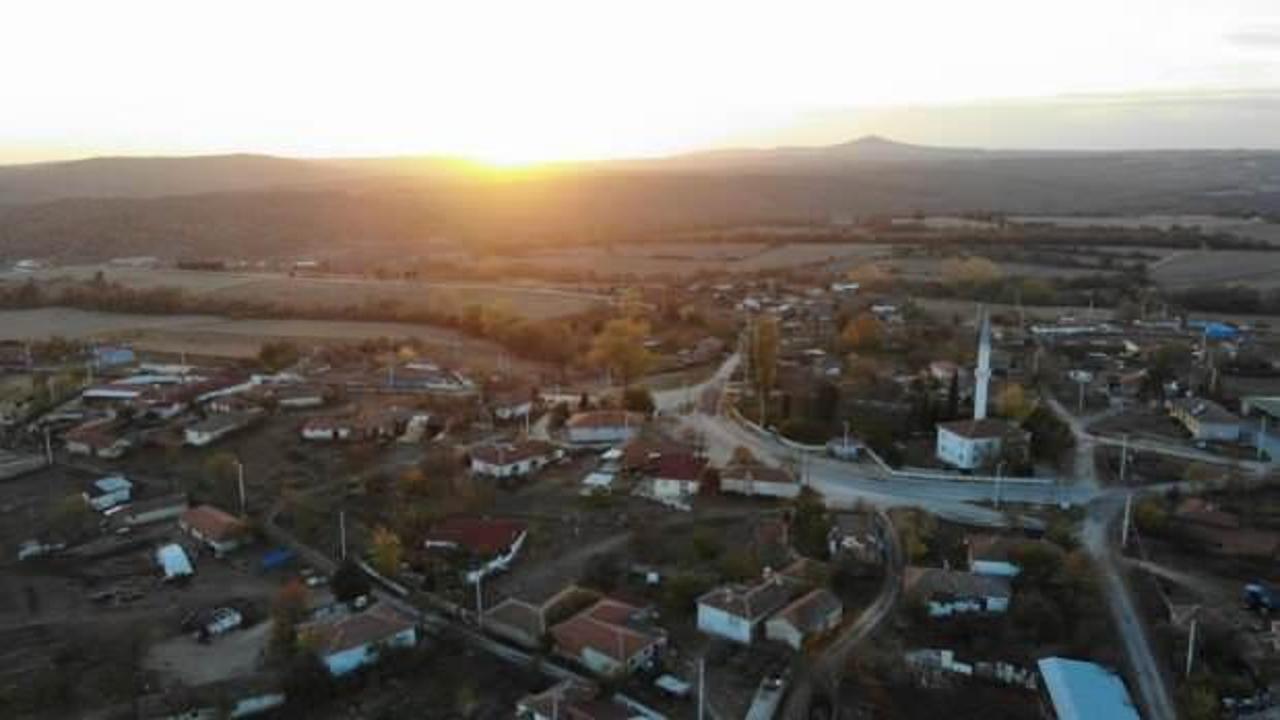 Bu k&ouml;yde boş ev kalmadı! T&uuml;rkiye'nin d&ouml;rt bir yanından akın ediyorlar