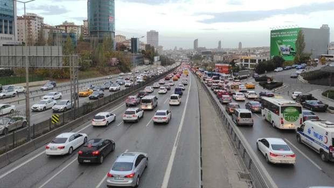 İstanbul'da okulların ilk günü trafik yoğun