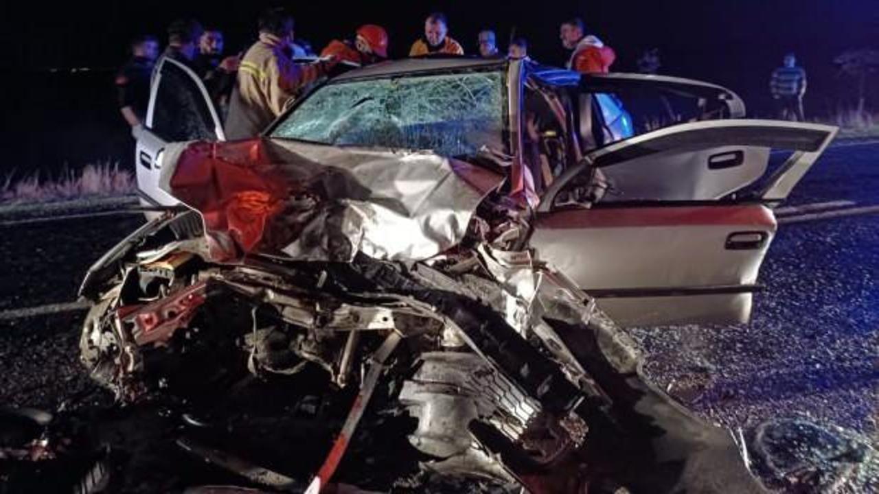 Mardin'de iki aracın karıştığı feci kaza: 3 ölü, 2 yaralı - Haber 7 GÜNCEL