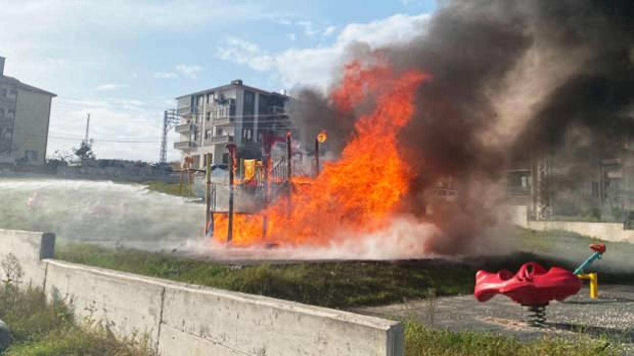 Sakarya&rsquo;da &ccedil;ocuk parkında şiddetli patlama! &Ccedil;ok sayıda ekip sevk edildi