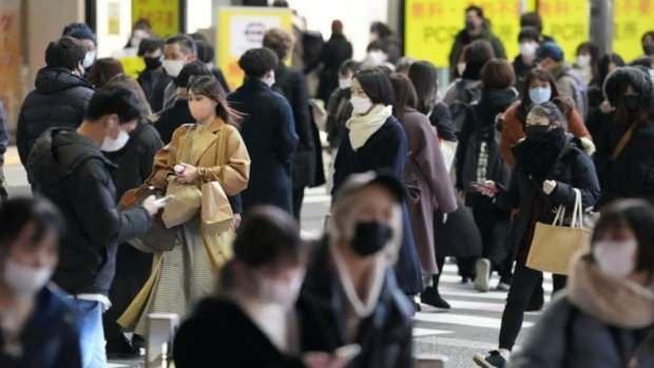 Tokyo'da "boğazlı kazak giyin" çağrısı