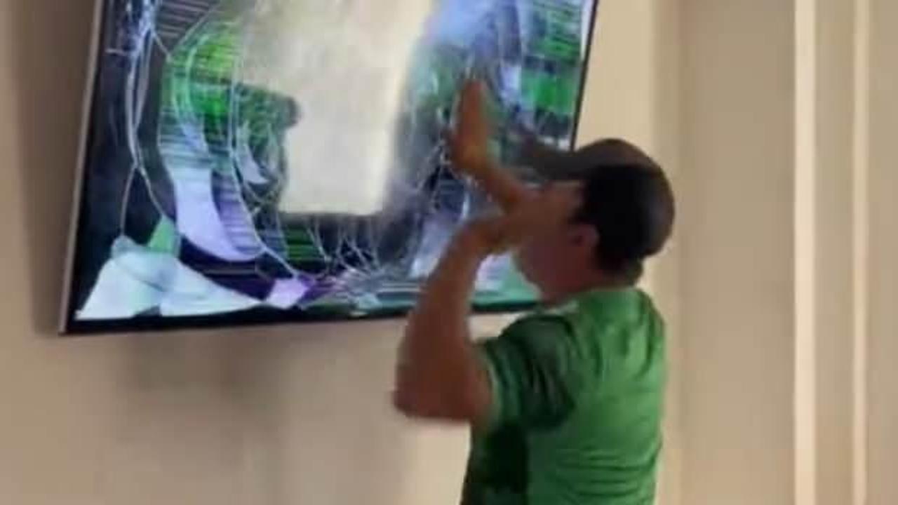 Arjantin kazandı! Meksikalı taraftar televizyonu kırdı