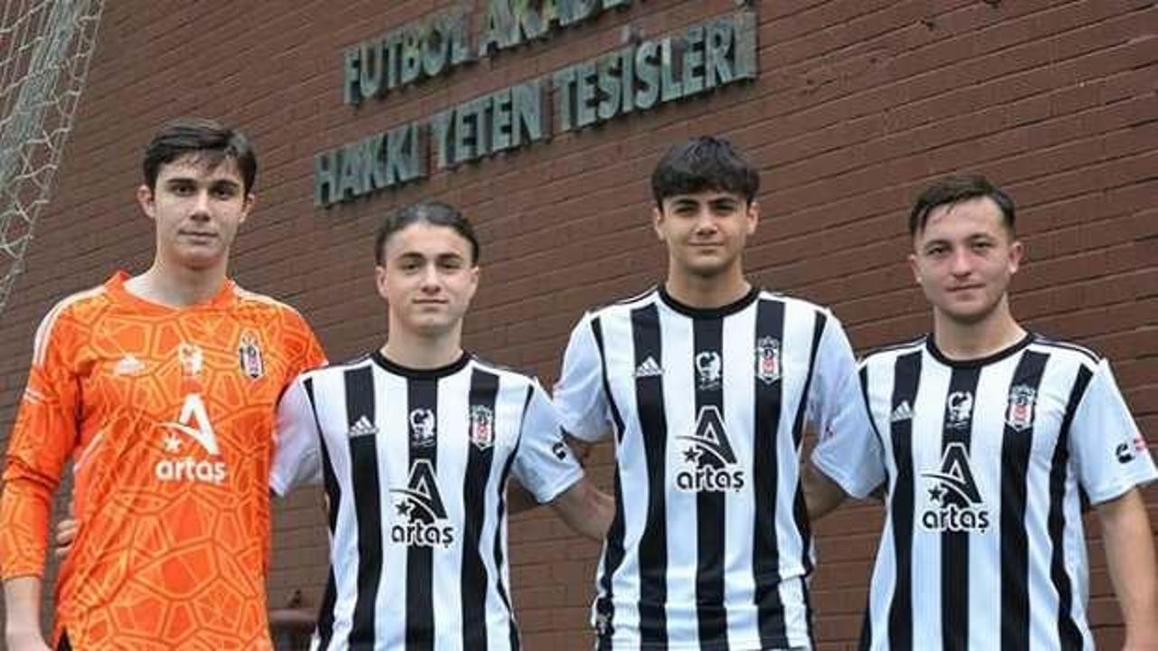 Beşiktaş, 4 futbolcuyla sözleşme imzaladı!