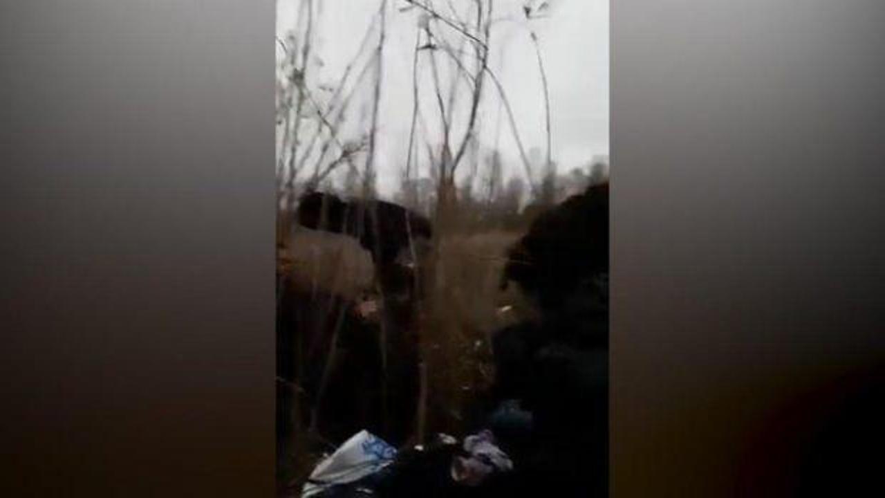 Yunanistan'ın ikiy&uuml;zl&uuml;l&uuml;ğ&uuml;: Suriyeli sanıp tekme tokat d&ouml;vd&uuml;kleri ka&ccedil;aklar FET&Ouml;'c&uuml; &ccedil;ıktı!