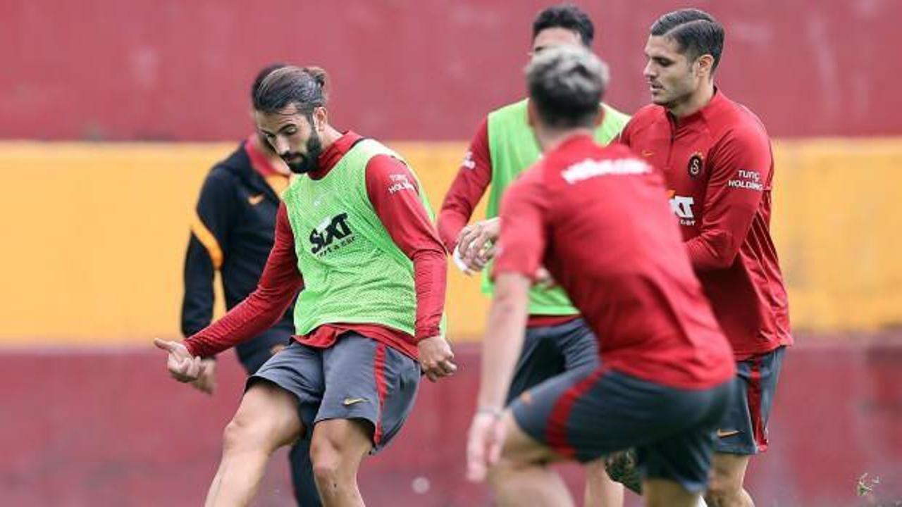 Galatasaray doktoru tek tek a&ccedil;ıkladı! İcardi, Oliveira, Rashica...