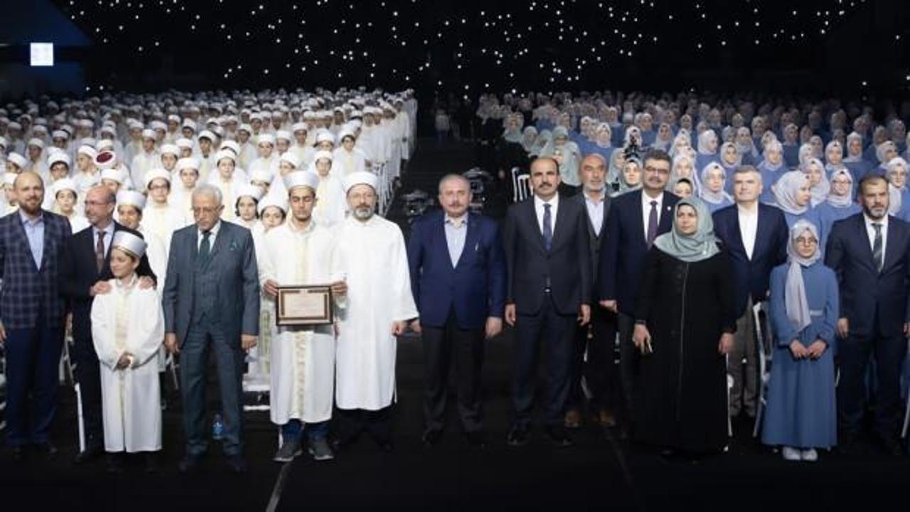 Cumhuriyet gazetesi, hafızlık t&ouml;renini hedef aldı!