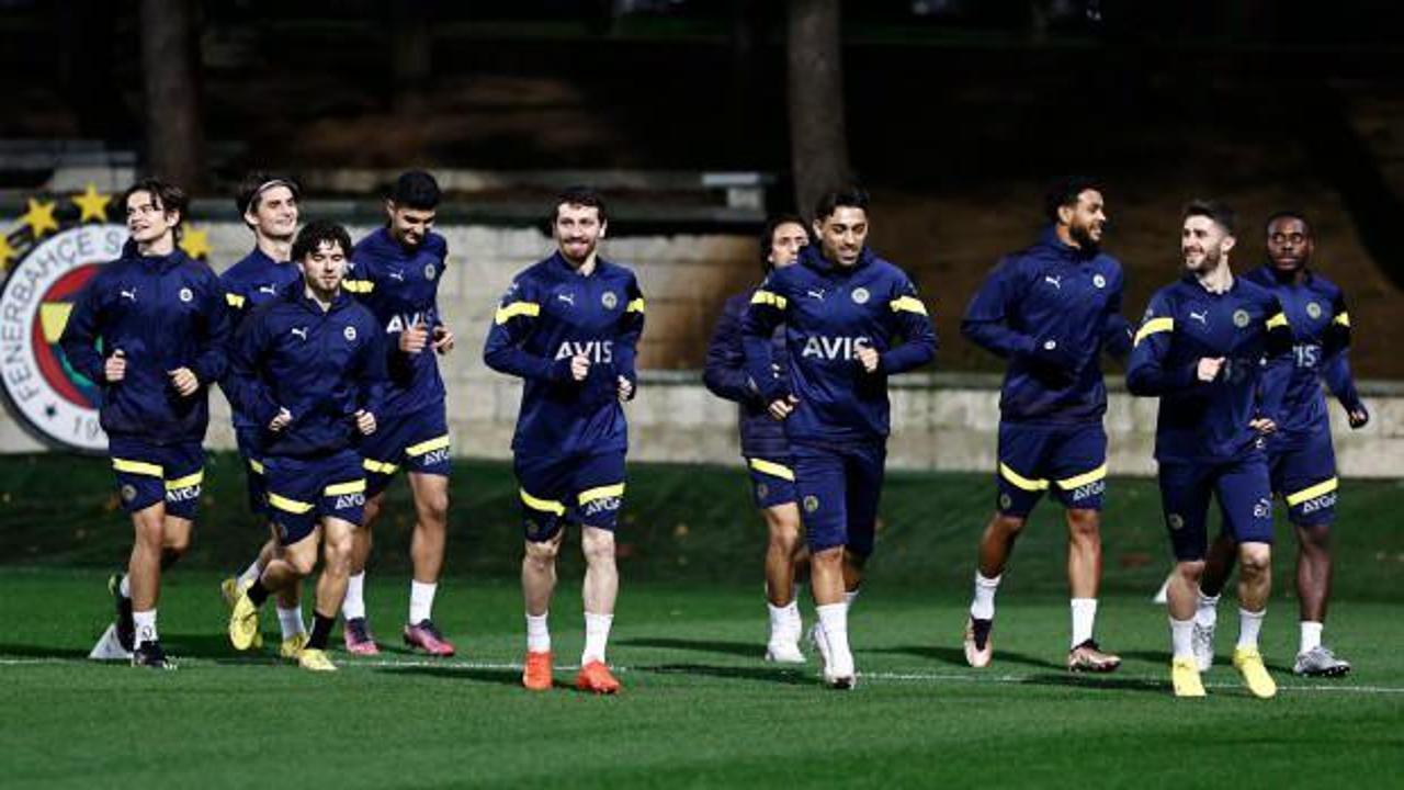 Fenerbahçe, İstanbul'daki hazırlıklarına başladı