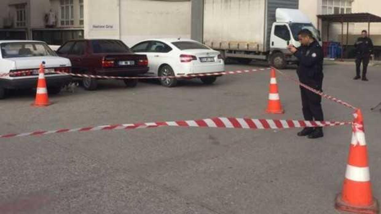 Hastane m&uuml;d&uuml;r&uuml;ne otoparkta silahlı saldırı