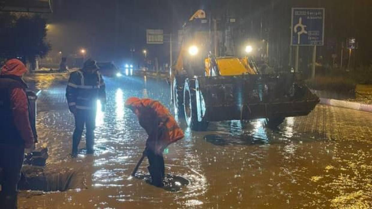 İzmir’de sel! Acı haber geldi! Bir kişi hayatını kaybetti