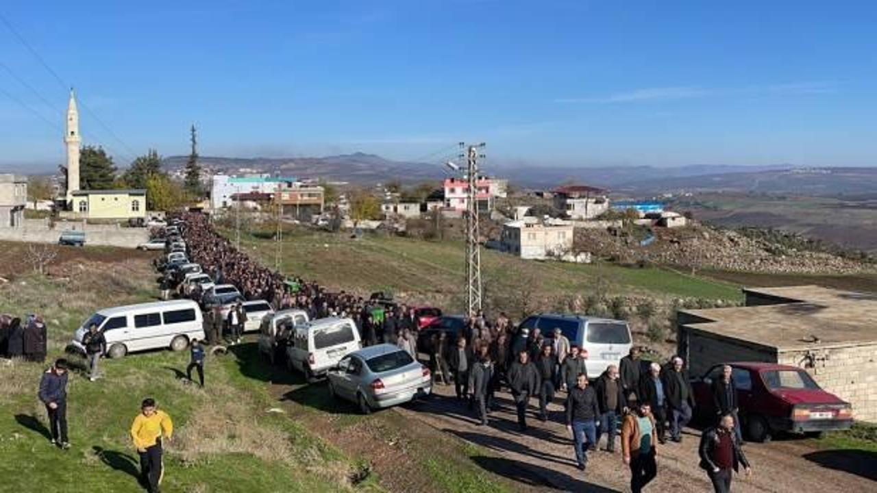 Kilis'te göçükte hayatını kaybeden 2 işçi toprağa verildi