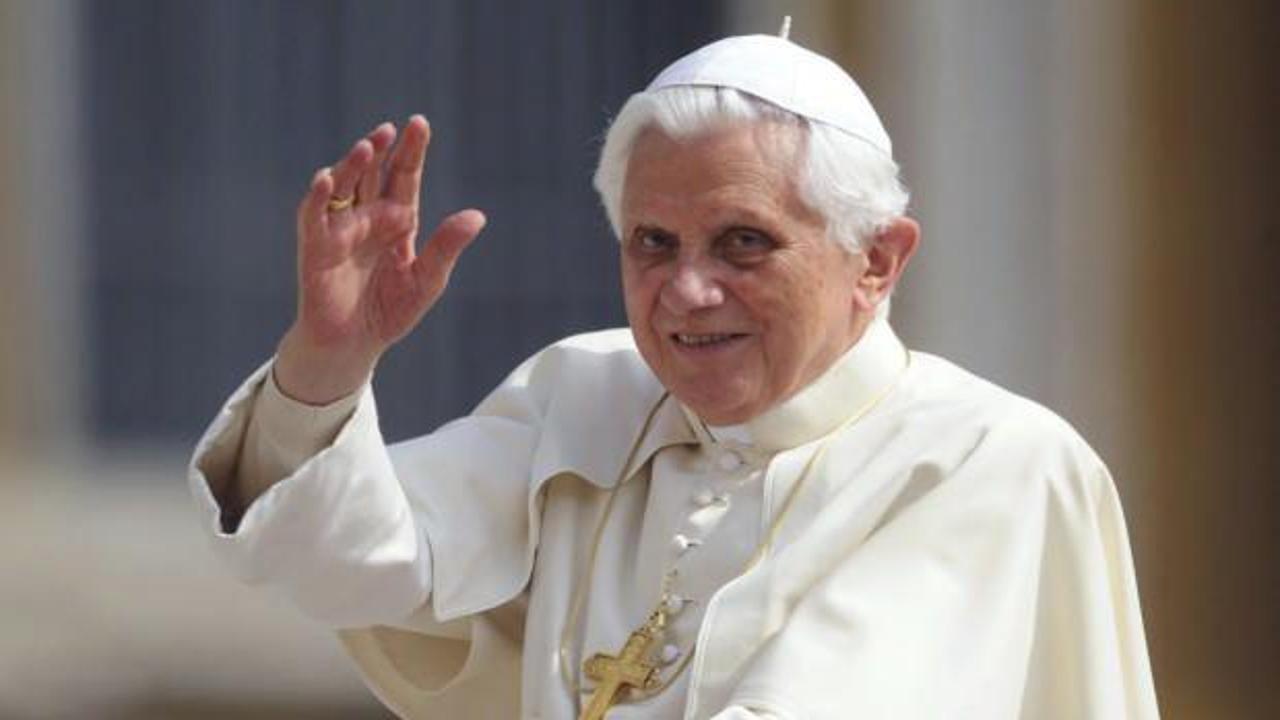 Eski Papa 16. Benedict'in öldüğü açıklandı