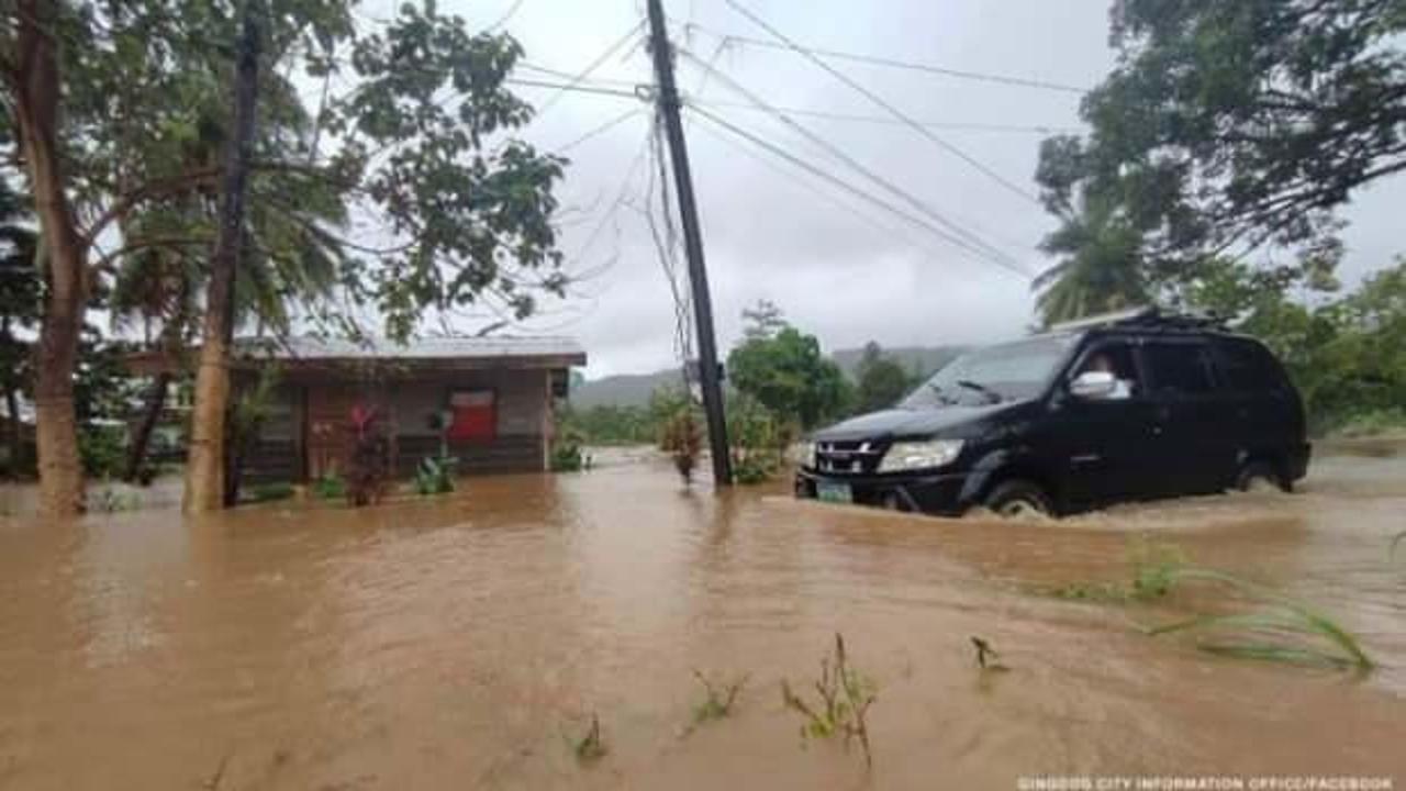 Filipinler'deki sel felaketinde can kaybı artıyor
