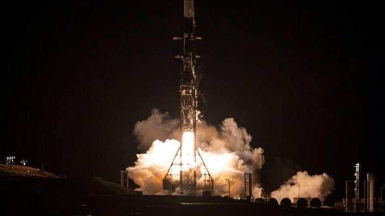 Arnavutluk, ilk uydularını uzaya fırlattı