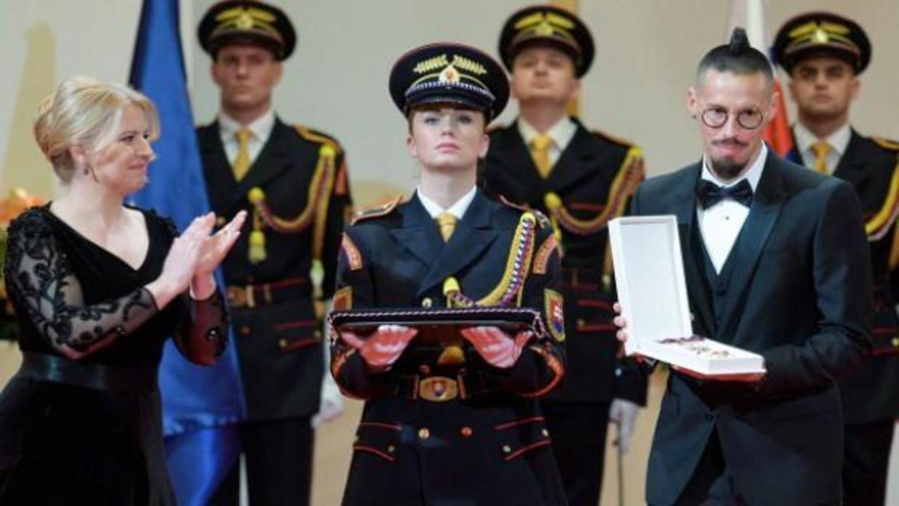 Trabzonsporlu Hamsik'e devlet nişanı!