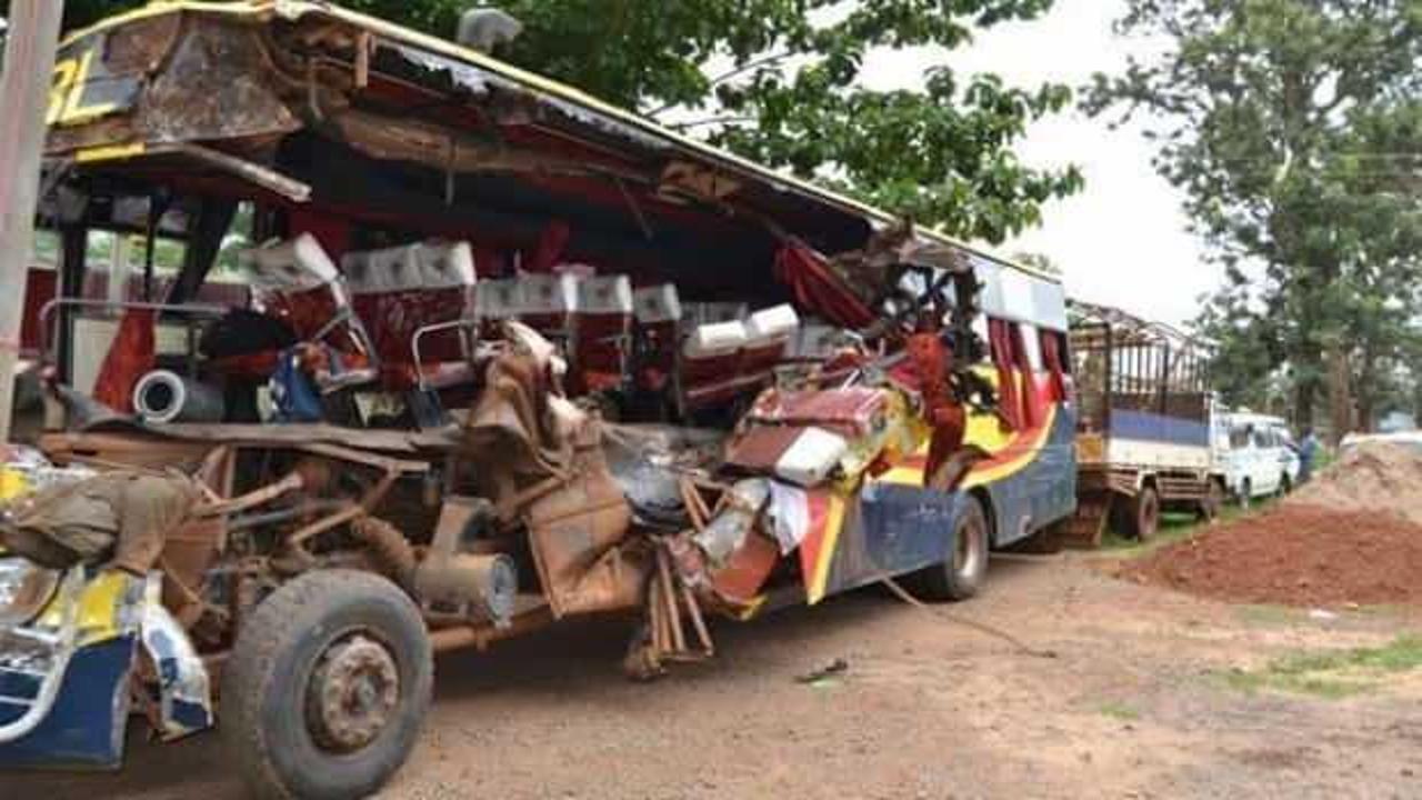 Uganda'da katliam gibi kaza: 16 kişi hayatını kaybetti