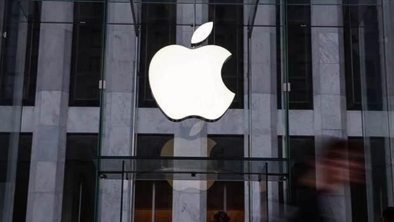 Apple duyurdu: CEO'sunun yıllık maaşını düşürecek