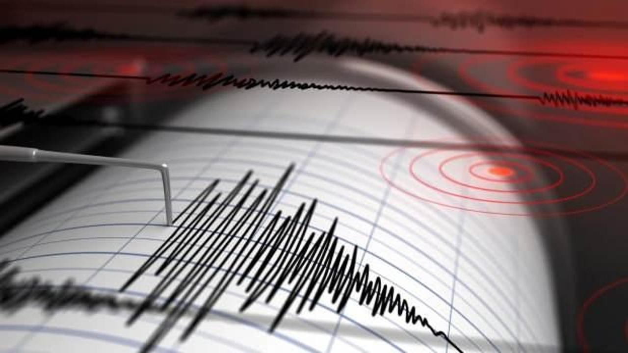 Endonezya'da 7.6 büyüklüğünde deprem! Tsunami uyarısı yapıldı
