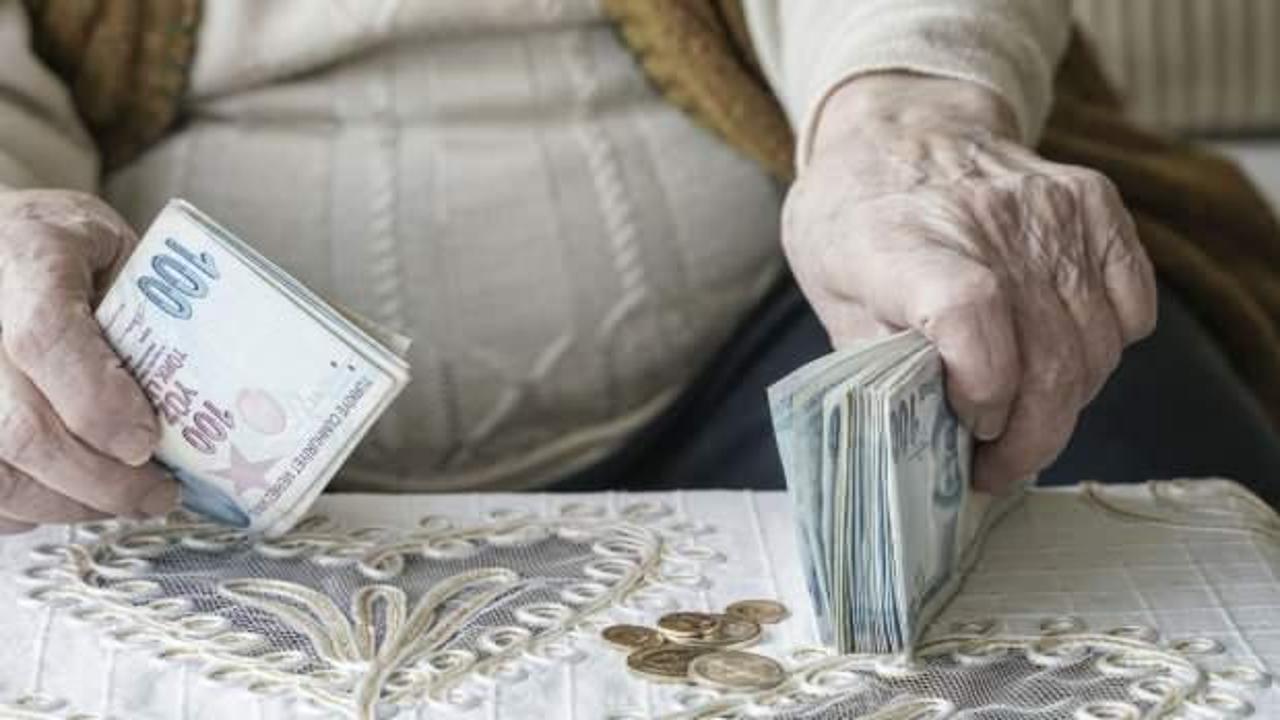 2022 ile 2023 yıllarında emekli maaşı ne kadar olacak? 