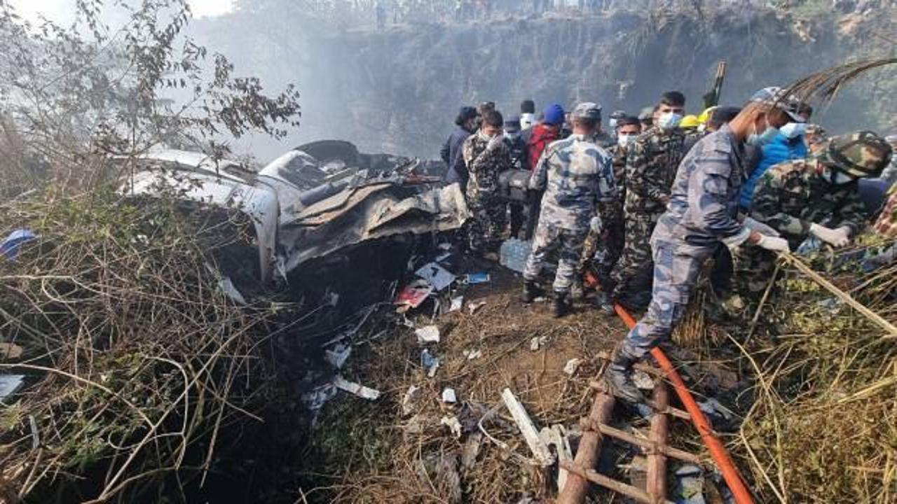 Nepal'de düşen uçakla ilgili yeni detay: Pilot elinden geleni yaptı