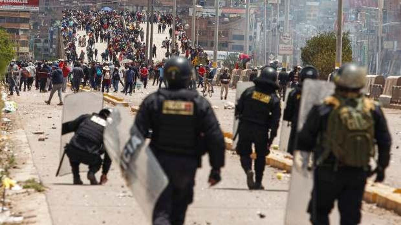 Peru'da onlarca ölü yüzlerce yaralı var: Hükümet karşıtı olaylar büyüyor