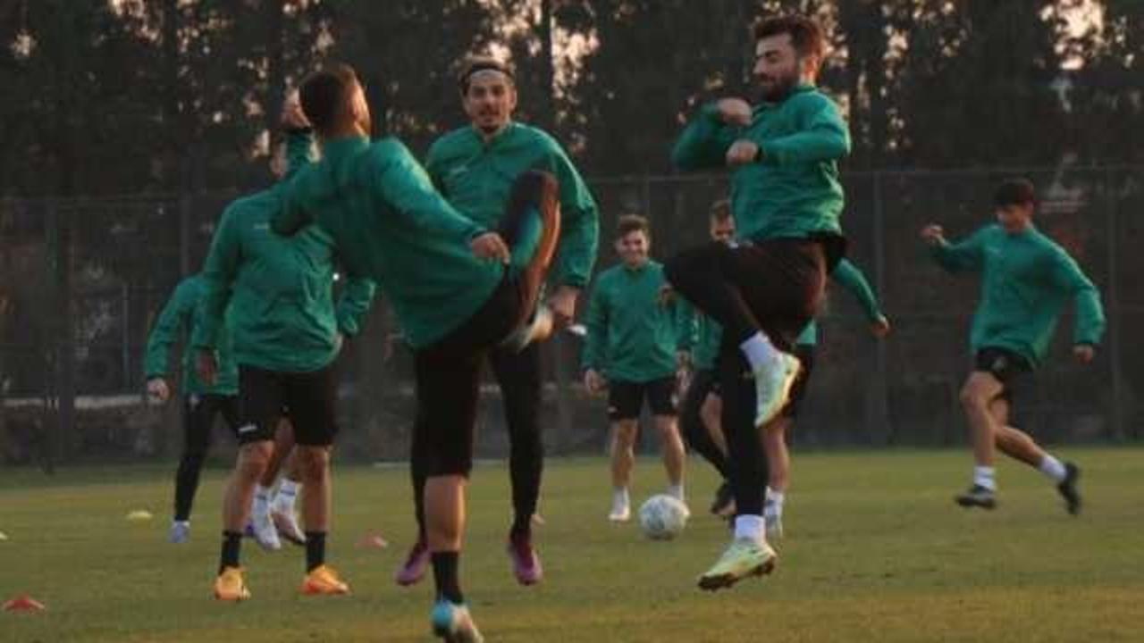 Sakaryaspor, Altınordu ma&ccedil;ı hazırlıklarını kesmiyor
