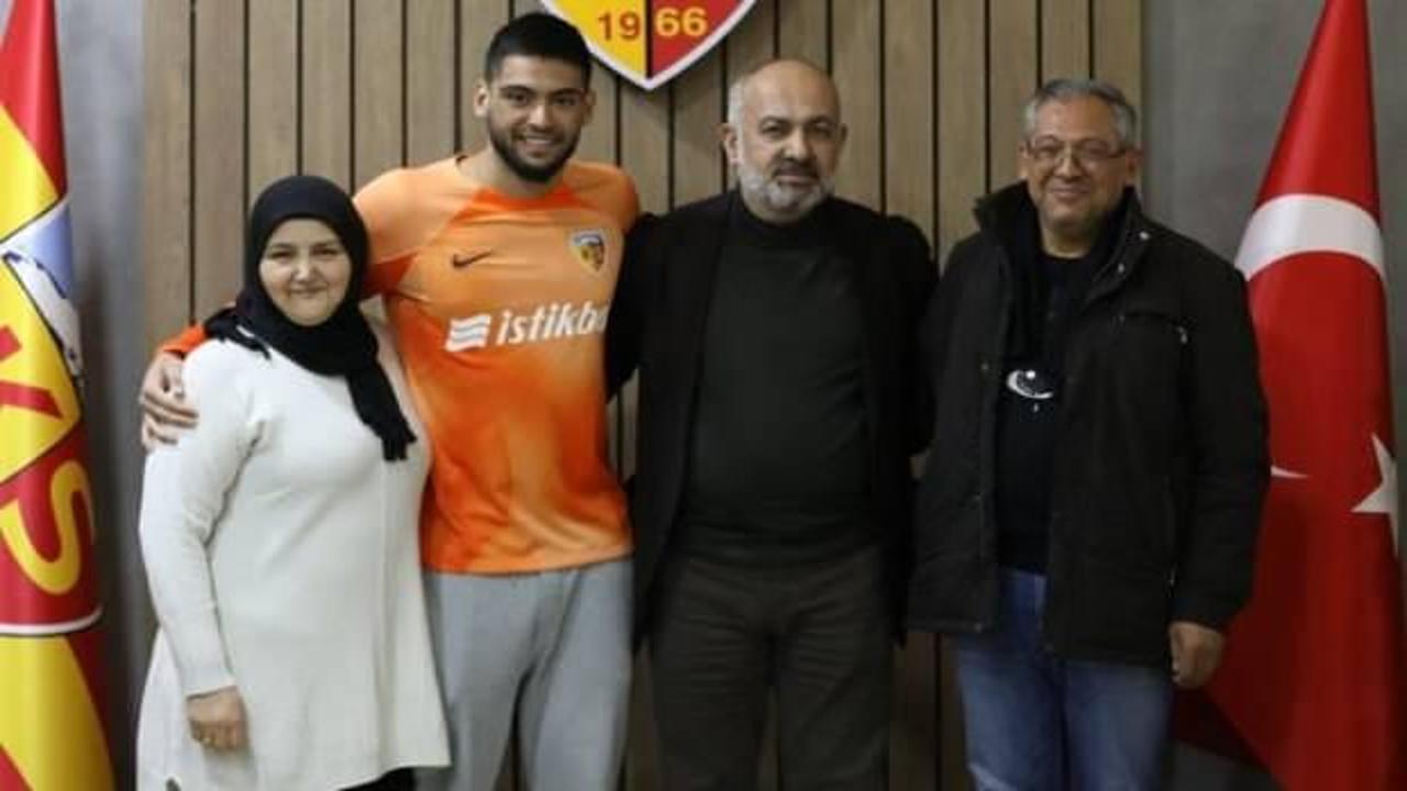 Bilal Bayazit 3 yıl daha Kayserispor'da!