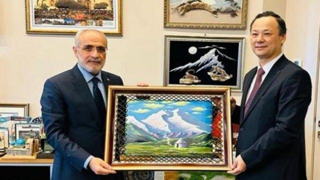 Cumhurbaşkanı Başdanışmanı Yal&ccedil;ın Top&ccedil;u, Kırgızistan B&uuml;y&uuml;kel&ccedil;isi Kazakbayev&rsquo;i kabul etti