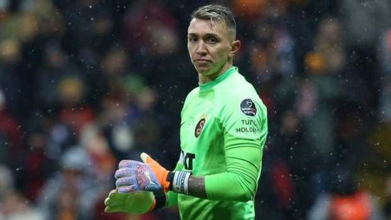 Enkazdan 156 saat sonra çıkan Semih, Muslera ile görüştü